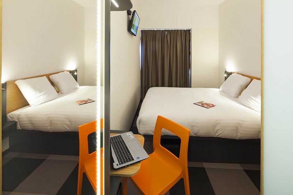 Easyhotel Amsterdam Ζάανταμ Εξωτερικό φωτογραφία