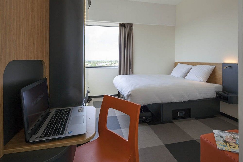 Easyhotel Amsterdam Ζάανταμ Εξωτερικό φωτογραφία